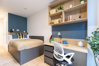 1 bed studio, Talbot Street, City Centre, Nottingham, NG15GN - Image 1